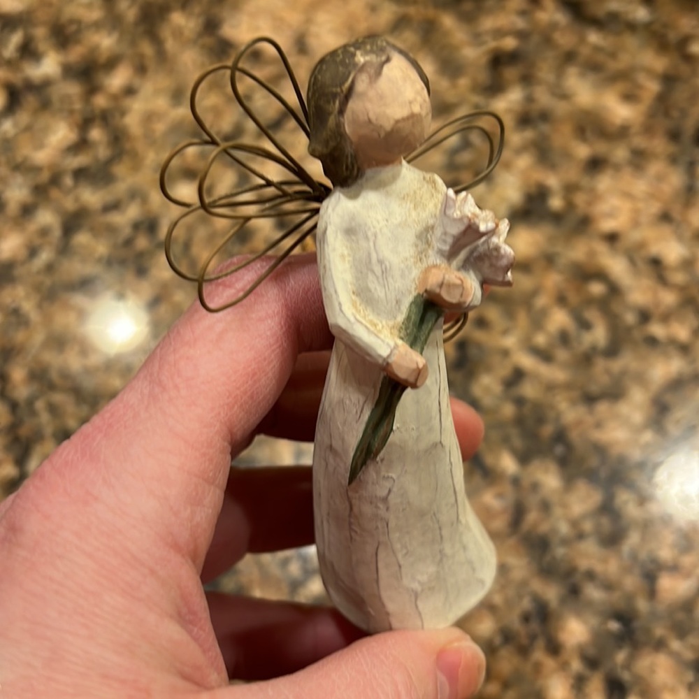 Willow Tree Angel of Beauty - Picture 7 of 8
